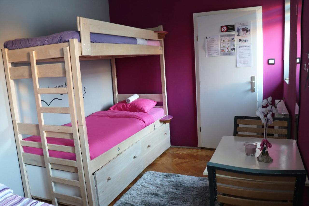 Fancy Hostel Zagreb Luaran gambar